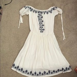 Hollister printed off the shoulder dress